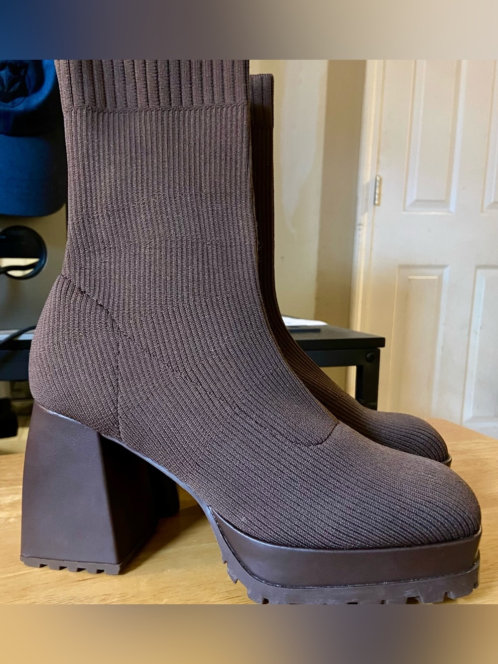 F21 | Brown Knit Platform Block Heel Ankle Boots